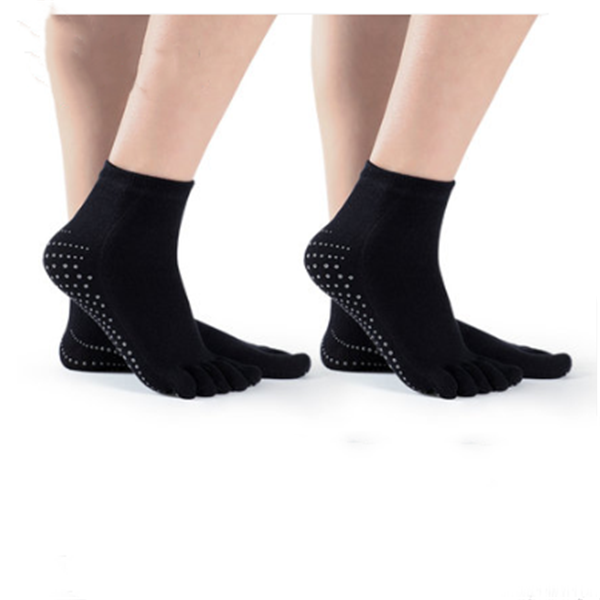 Five Finger Yoga Socks – Non-Slip Grip