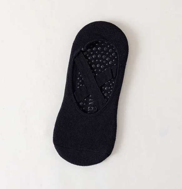 Grip Fit Yoga Socks – Non-Slip Studio Socks